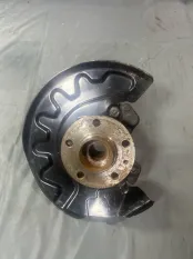 Кулак поворотный Volkswagen Polo