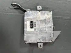 Блок управления Toyota Prius