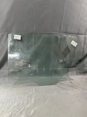 Стекло двери Chery arrizo8