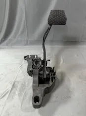 Педаль тормоза Omoda C5