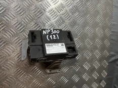 Блок комфорта Nissan NP300