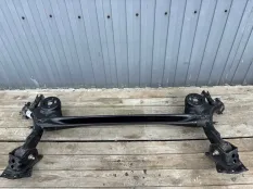 Балка подрамника Chery arrizo8