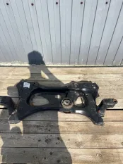 подрамник Audi A3