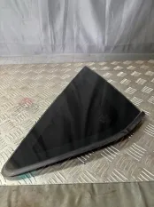 Форточка кузова Toyota Prius