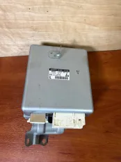 Блок управления двигателем Toyota Prius