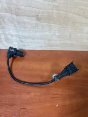 Датчик положения коленвала Mazda BT50