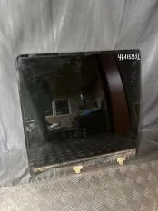 Стекло двери Nissan Patrol