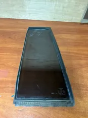 Форточка двери Nissan Patrol