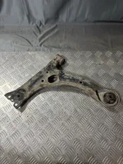 Рычаг подвески Toyota Prius