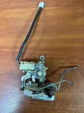 Замок боковой двери Mazda B2500
