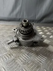 Вакуумный насос Nissan NP300