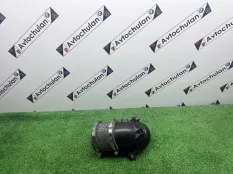 Патрубок интеркулера левый Mercedes-Benz E-Class