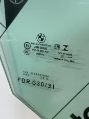 Стекло двери переднее правое BMW 5-Series G30 2021