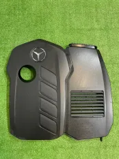 Декоративная крышка двигателя Mercedes-Benz