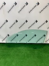 Стекло двери левое BMW 6-Series F06 2017