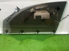 Стекло двери переднее левое Mercedes-Benz