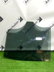 Стекло двери заднее левое Mercedes-Benz C-Class