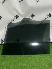 Стекло двери заднее левое BMW X5 F15 2016