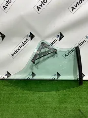Стекло кузова заднее левое Mercedes-Benz C-Class