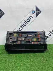 Блок предохранителей передний BMW 7-Series F01