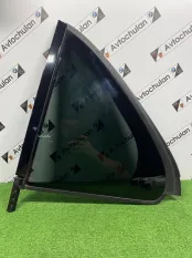 Форточка двери задняя левая Mercedes-Benz