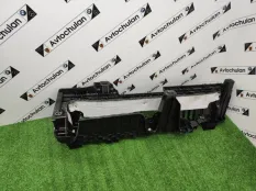 Кронштейн кузова правый BMW X6 G06 2022
