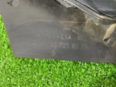 Молдинг двери передний правый Mercedes-Benz