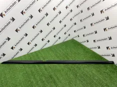 Молдинг двери задний правый Mercedes-Benz