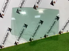 Стекло двери заднее правое Mercedes-Benz A-Class