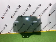 Стекло двери заднее правое Audi Q3 F3 2020