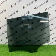 Стекло двери заднее левое BMW 5-Series G31 2017