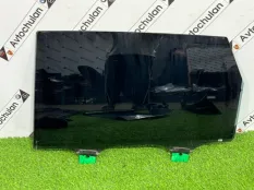 Стекло двери заднее левое Audi Q7 4M0 2020