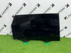 Стекло двери заднее правое Audi Q7 4M0 2020