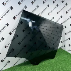 Стекло двери заднее левое BMW X5 F15 2014