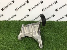 Кронштейн компрессора кондиционера Audi Q7 4M0