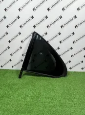 Форточка двери задняя левая Mercedes-Benz C-Class