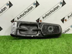 Распорка кузова задняя правая Mercedes-Benz