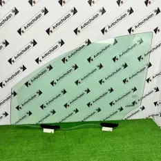 Стекло двери переднее левое Mercedes-Benz