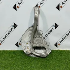 Кулак поворотный передний правый Mercedes-Benz