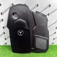 Декоративная крышка двигателя Mercedes-Benz