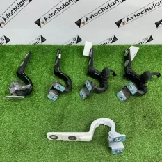 Петля двери багажника правая Mercedes-Benz