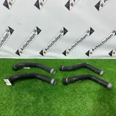 Патрубок системы охлаждения Mercedes-Benz