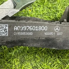 Опора ручки двери задняя правая Mercedes-Benz