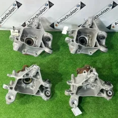 Кулак задний правый BMW X7 G07 2023