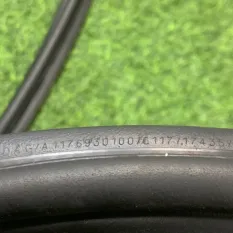 Уплотнитель крышки багажника Mercedes-Benz
