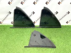 Форточка двери задняя правая Mercedes-Benz