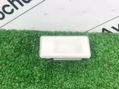 Плафон подсветки салона BMW 3-Series G21 2020