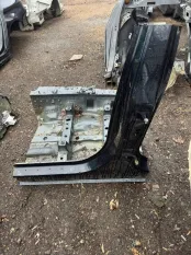 Центральная стойка кузова левая BMW X3 G01