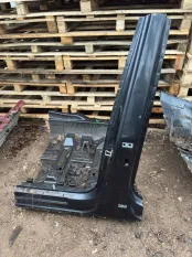 Центральная стойка кузова левая Audi Q5 80A