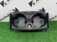 Подстаканник BMW 5-Series G30 2021